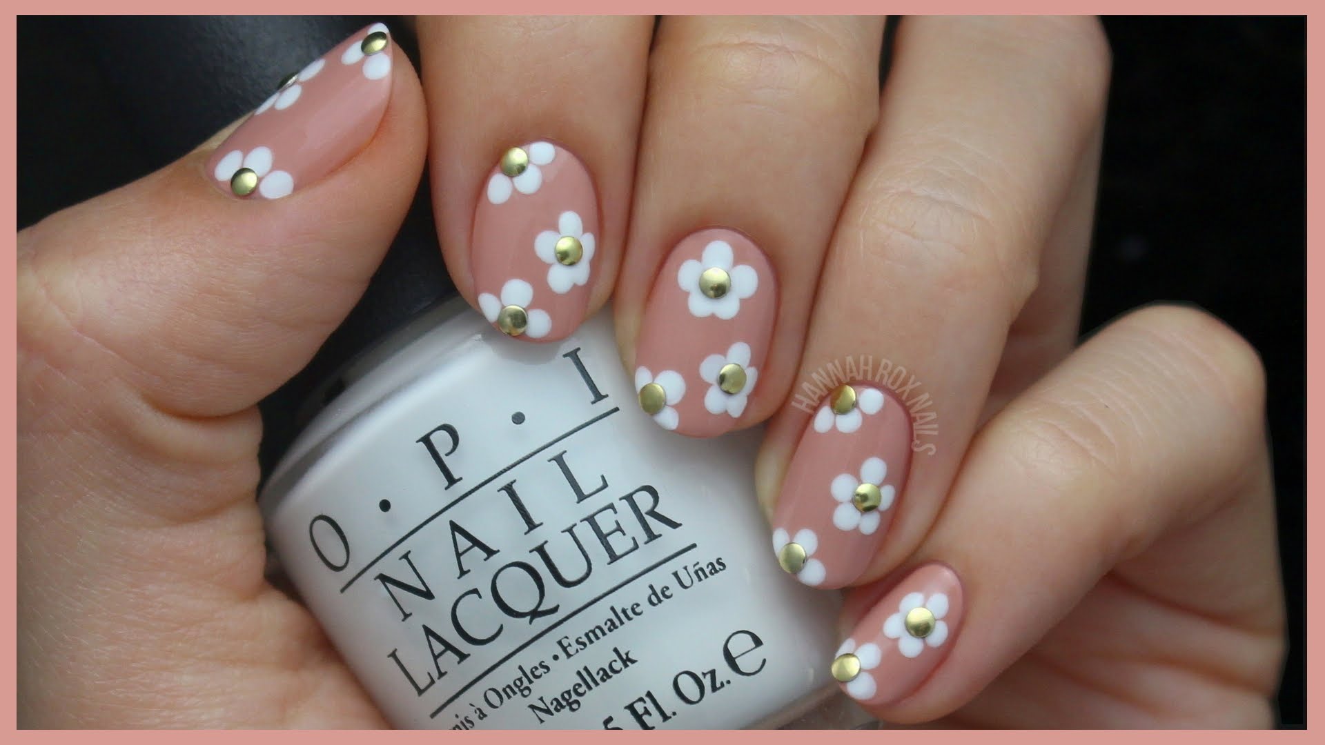 This Cute Studded Daisy Nail Art Is Perfect For Spring